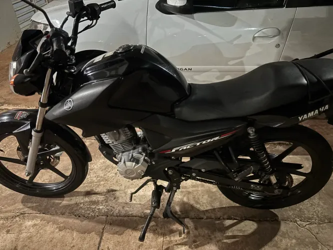 Vendo Moto YBR