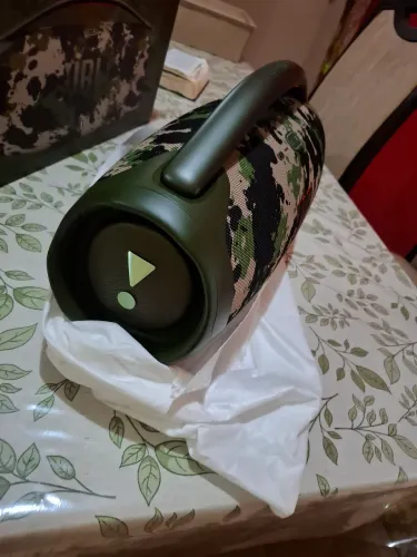 Csuxa jbl boombox 3