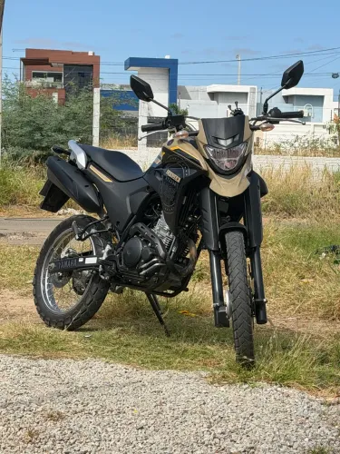 Moto 250 Lander