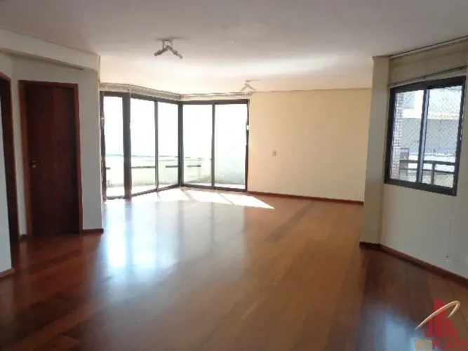 Cobertura com ótimo preço no bairro Moema. Confira!