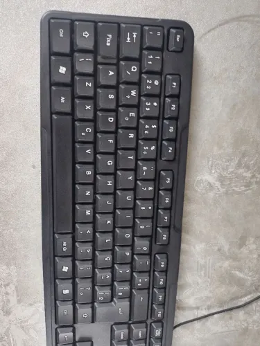 de computador de membrana da marca C3Tech, com layout ABNT2