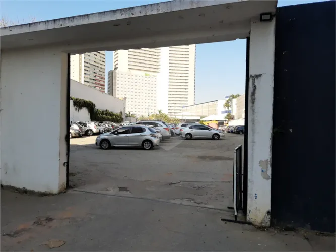 Terreno à venda em Várzea da barra funda - SP