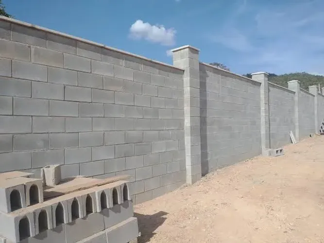 Pedreiro para bloco estrutal e pisos intertravados