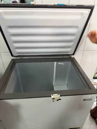 Freezer horizontal cônsul
