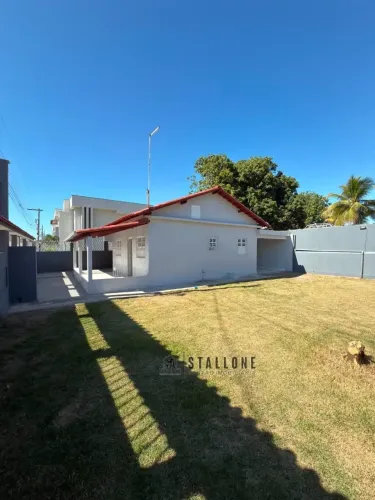 Casa térrea financiável, com 2 quartos sendo 1 suíte, edificada em um lote de 288m² em Ita