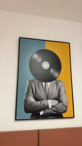 Quadro Decorativo Homem K7