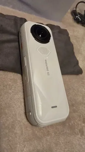 Câmera Insta360 X5 8K Branca + Acessórios