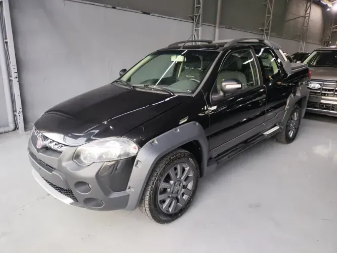Fiat Strada Adventure Ext. 1.8 Dual. Flex CD 2014