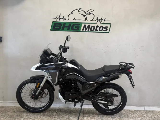 SHINERAY SHI 250 25/26 PRETA R$18.900,00