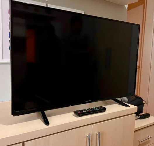 TV Smart Panasonic LED LCD 40