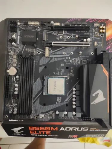 Kit Gamer Starter full - Placa mãe B550M aorus elite + R5 3400G + 8gb Ram 3600mhz