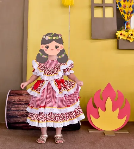 Lindo vestido de festa junina infantil 