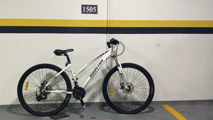 Bicicleta Houston 21 marchas aro 27 HT81