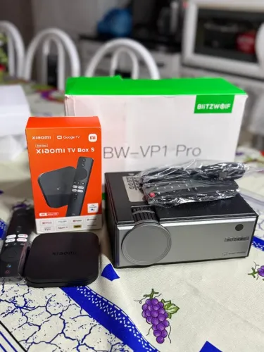 Projetor BlitzWolf BW-VP1 Pro + Xiaomi TV Box S