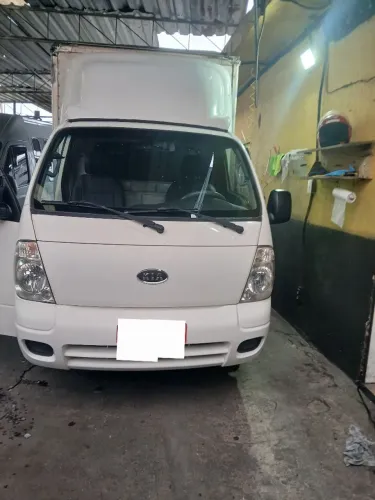 Kia Motors Bongo K-2500 2.5 4X2 TB Diesel 2011