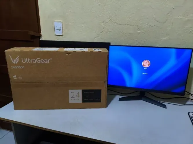 monitor LG ULTRAGEAR 24"