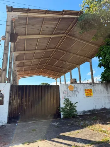 Galpão super localizado 