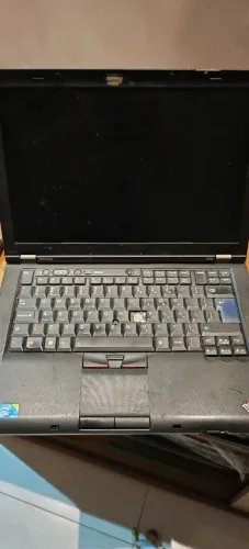 Lenovo t410 liga mas dá erro