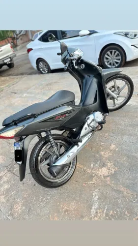 Honda bis