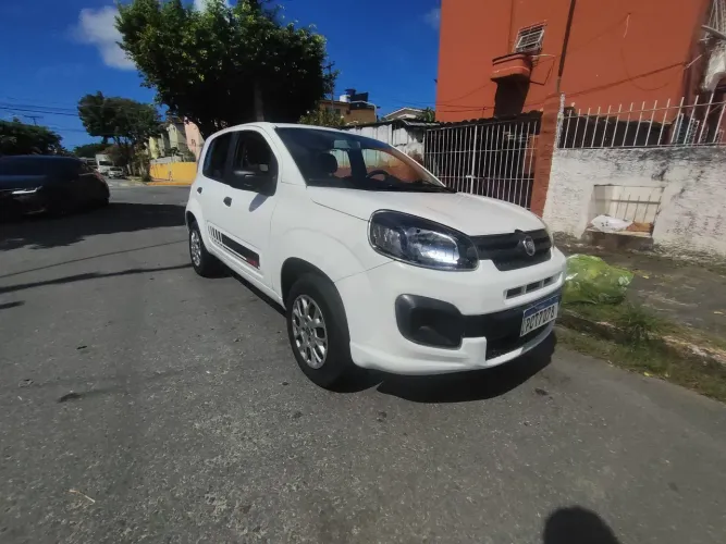 Fiat Uno Attractive 1.0 EVO Fire Flex 8V 5P 2019