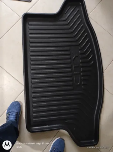 Jogo de tapete de borracha  e bandeja de porta mala do honda City Hatck 2024.