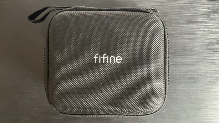Microfone Lapela Sem Fio Fifine M9 P/ Celulares e Câmeras