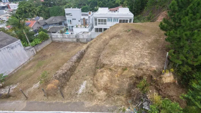 Terreno Exclusivo com Alto Potencial Construtivo no Bairro Fazenda