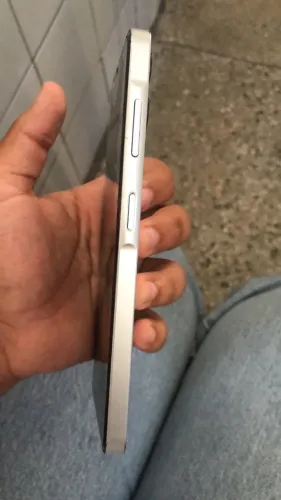 Samsung A06 
