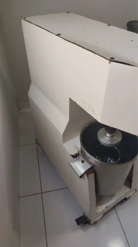 Batedeira industrial para bolos 