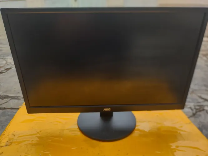 Monitor 24 pol Dvi e VGA 