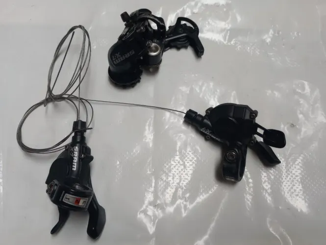 Trocadores SRAM+CAMBIO TRASEIRO