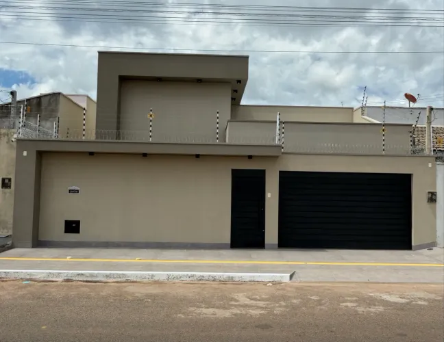 CASA NO NOVA FRONTEIRA