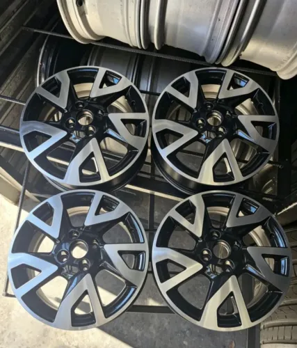 RODAS ARO 16 ORIGINAL NISSAN DIAMANTE BLAK PIANO