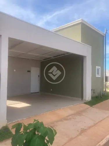 Casa de esquina com 3 quartos com suíte e demi-suíte, para locação no Condomínio Murano!!!