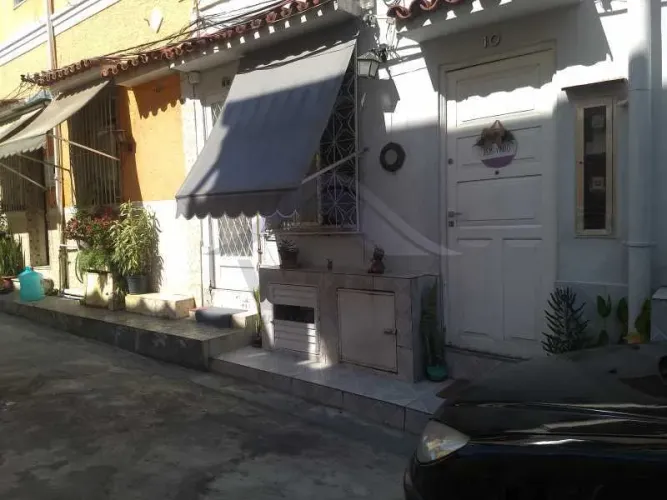 ÓTIMO APARTAMENTO TIPO CASA EM VILA FECHADA - TIJUCA