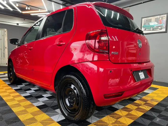 Volkswagen Fox 1.0 MI Total Flex 8V 5P 2013