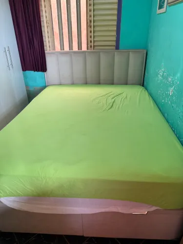 Cama, cabeceira e baú! Queen