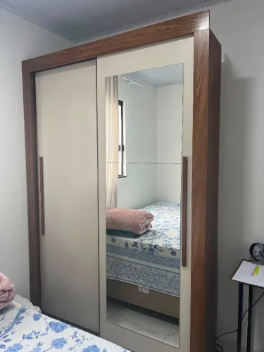 Guarda Roupa de Solteiro