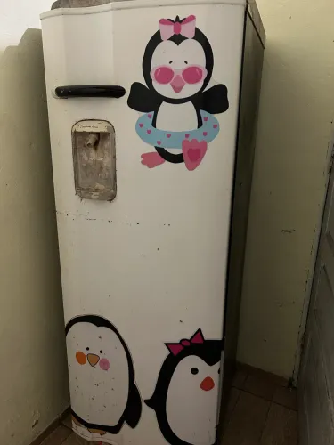Geladeira 500,00 aceito propostas