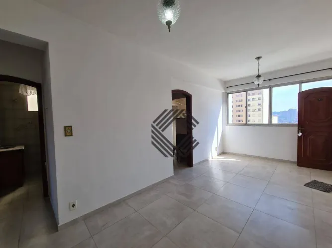 Apartamento para alugar com 2 quartos no Centro em Sorocaba/SP.
