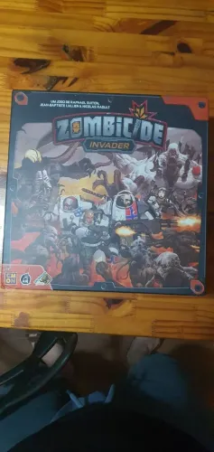 Coleção Zombicide Invader