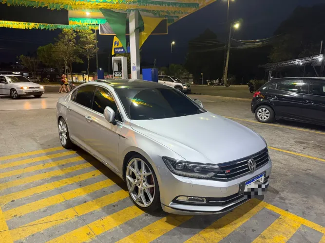 Volkswagen Passat Highline 2.0 TSI 220cv Tip. 2018