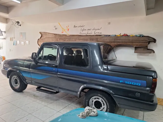 Ford F-1000 S. S. Diesel / S.s. Diesel Turbo 1989