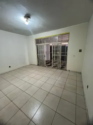 Vendo sala comercial no Areal EXCELENTE OPORTUNIDADE