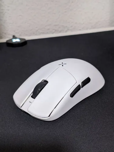 Mouse Hitscan Hyperlight 8K