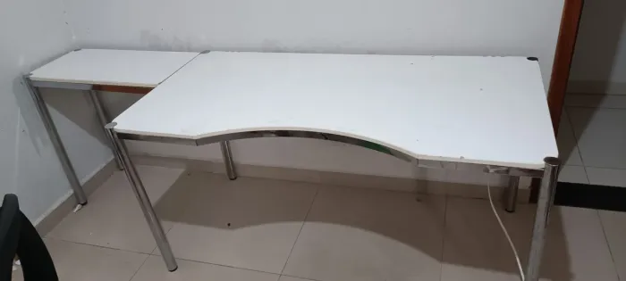 Escrivaninha 150 cm