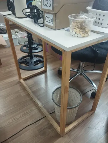 Mesa de escritório home office