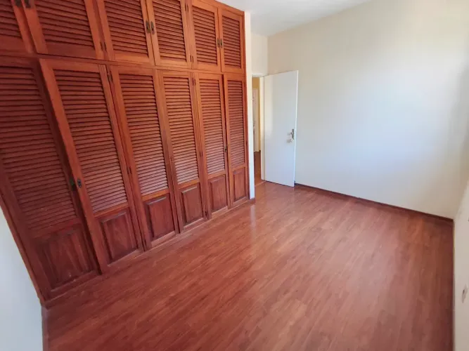Casa duplex com 3 quartos sendo 1 suíte, mais Dep Empreg. Armários Planej. Imbetiba - Maca