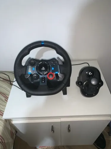 Logitech G, G29 Com Câmbio (6 meses de uso)