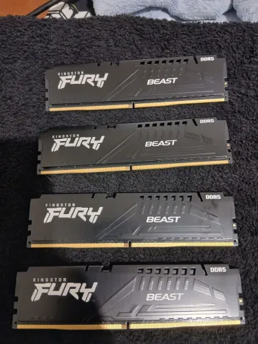 Memória RAM Kingston Fury Beast 128GB (4x32GB) DDR5 5600MHz CL40 XMP